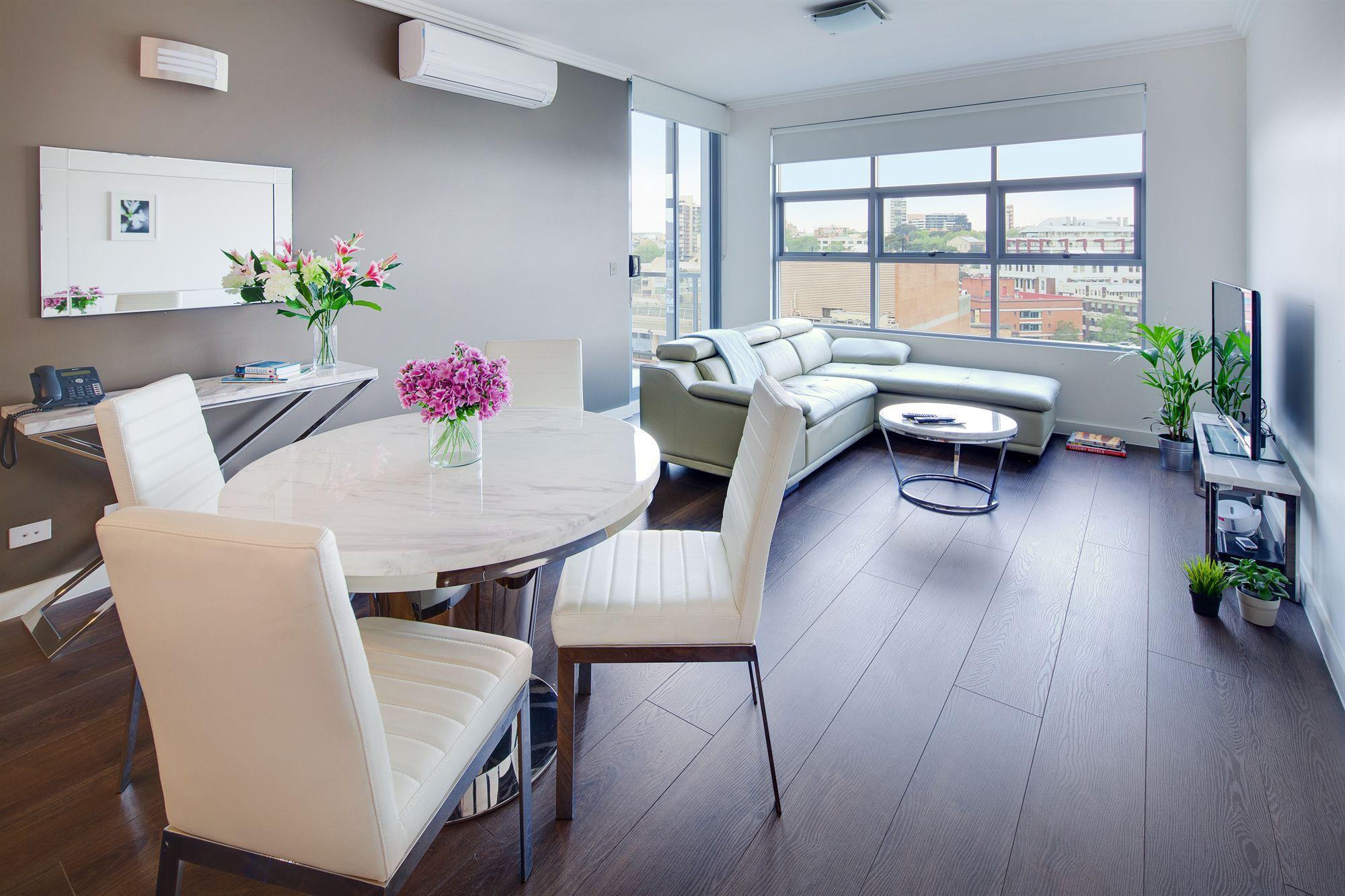 Zara Tower - Luxury Suites And Apartments Sydney Luaran gambar